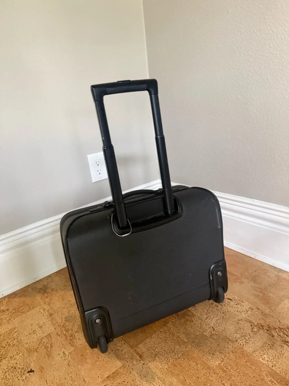 Louis Vuitton Black Taiga Leather Suitcase -Men's Rolling Briefcase w/COA